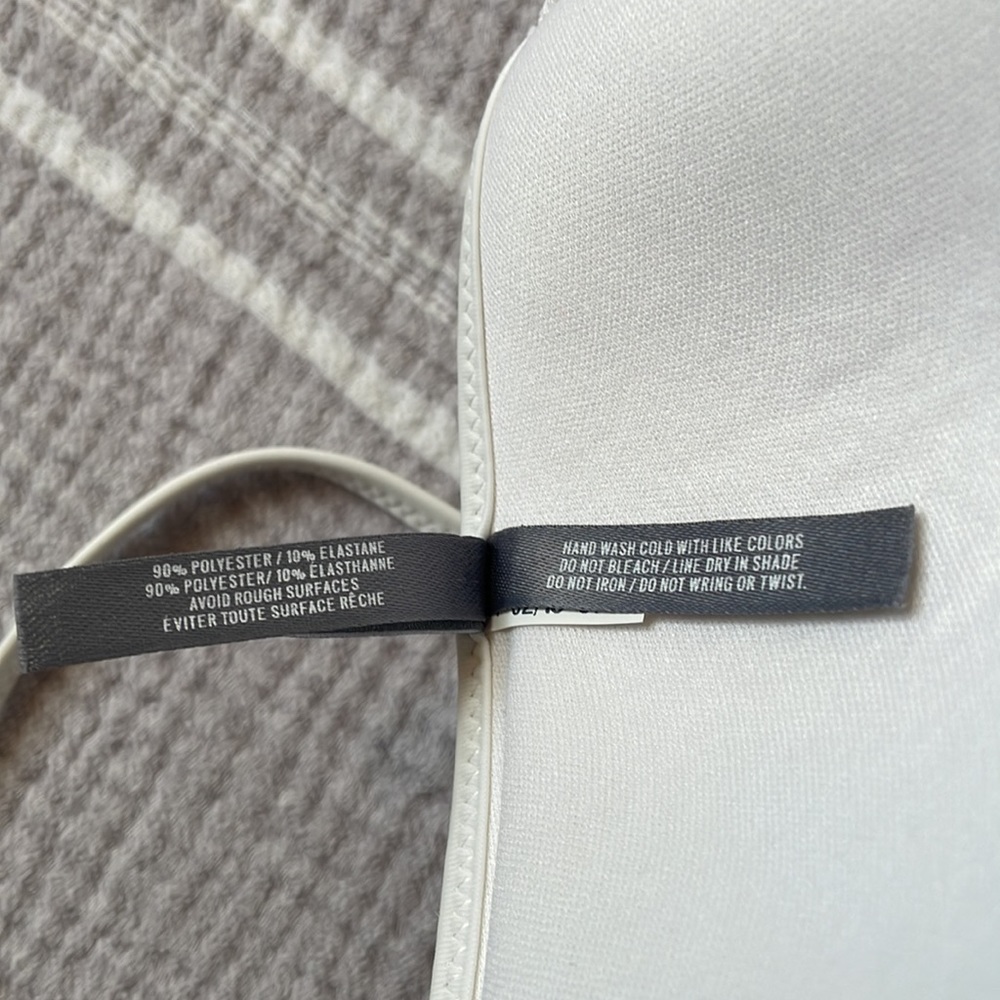 Aerie Bikini Tops in SMALL & an Aerie Bikini Bottom in MEDIUM - Picture 7 of 15